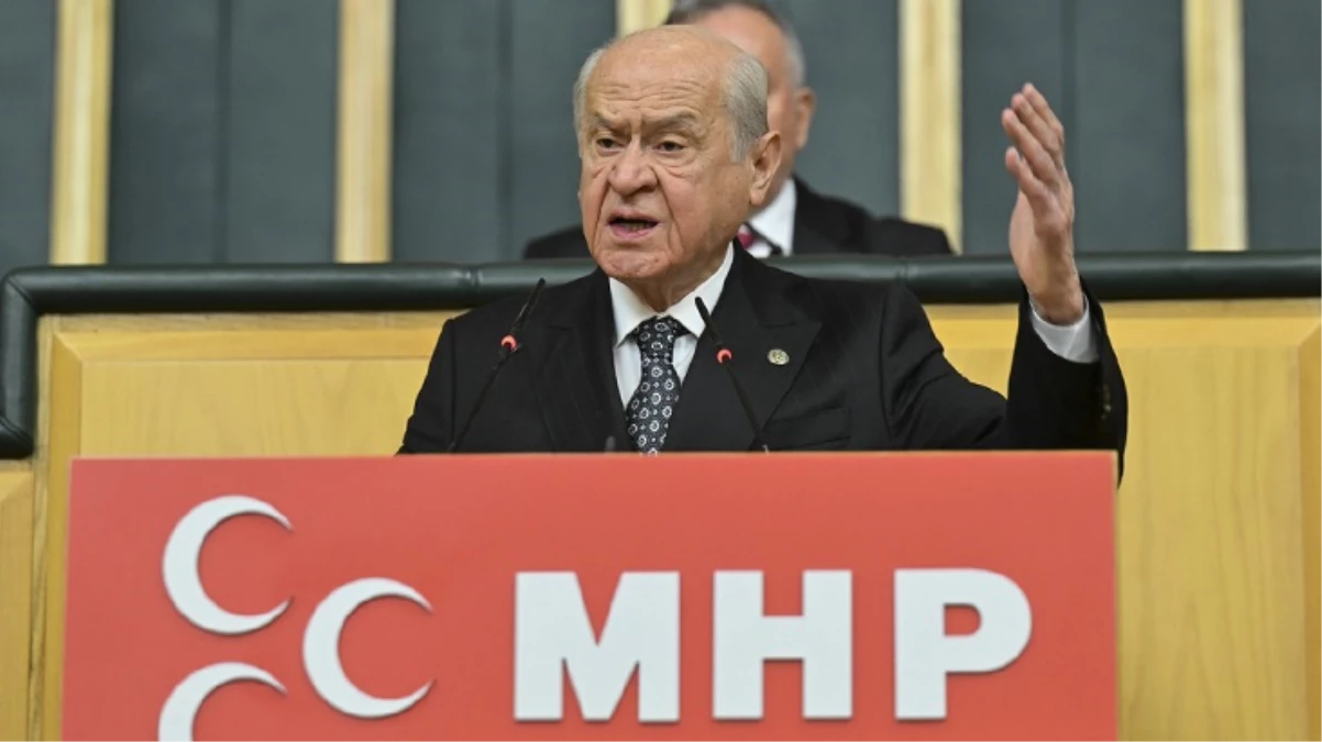 Bahçeli'nin grup toplantısını iptal etmesi kulisleri salladı!