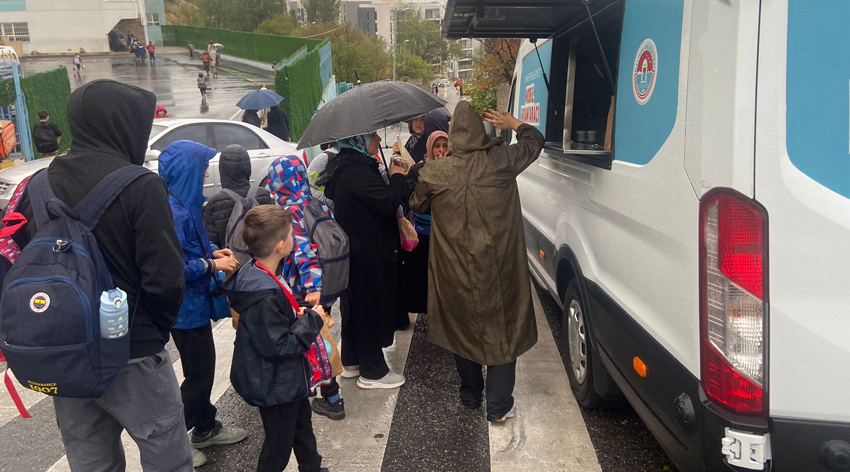 Maltepe Belediyesi'nin beslenme çantasına engelleme