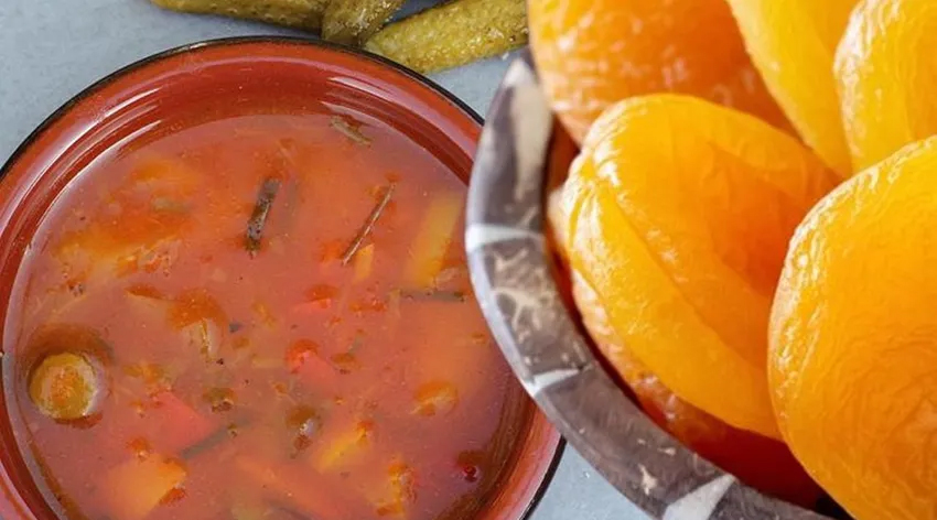 Dünyanın en kötü yemeklerinden 2'si Türk yemeği!