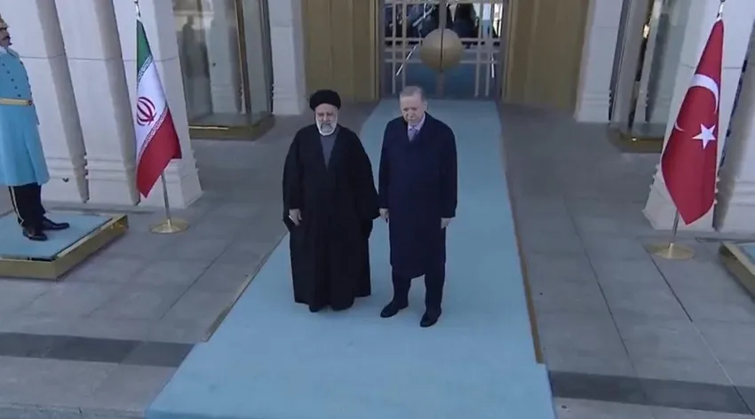 Erdoğan İran Cumhurbaşkanı Reisi ile görüştü