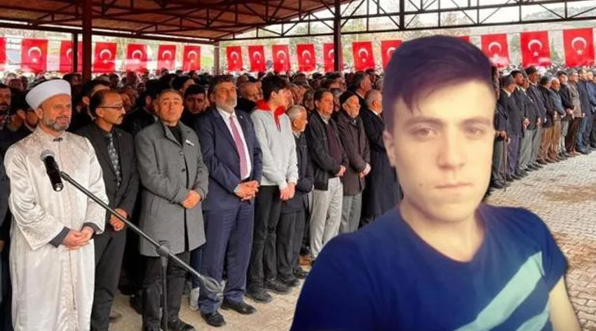 Şehit Müslüm Özdemir son yolculuğuna uğurlanıyor