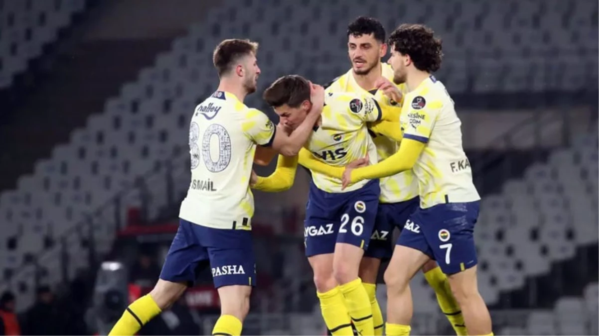 Samet Akaydın Fenerbahçe'den ayrılıyor
