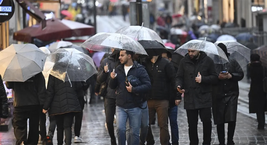 Meteoroloji'den 34 il için gök gürültülü sağanak uyarısı