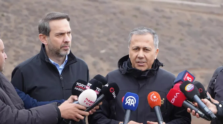 Erzincan'daki maden faciasında toprak tahliyesi nasıl yapılıyor?