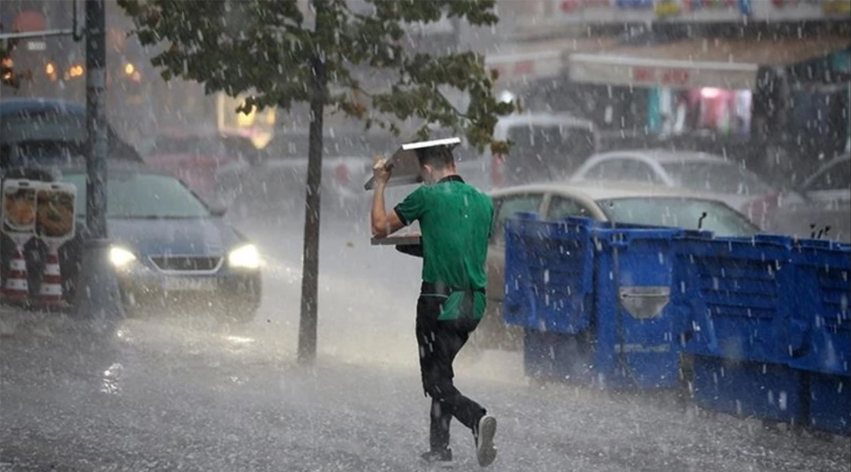 İstanbul'a sel ve fırtına alarmı