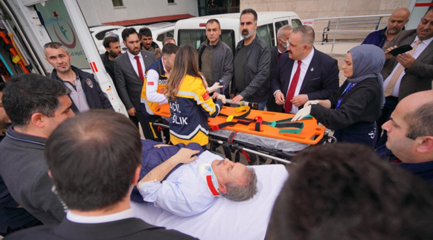 BBP lideri Mustafa Destici'nin makam aracı kaza yaptı: 4 yaralı