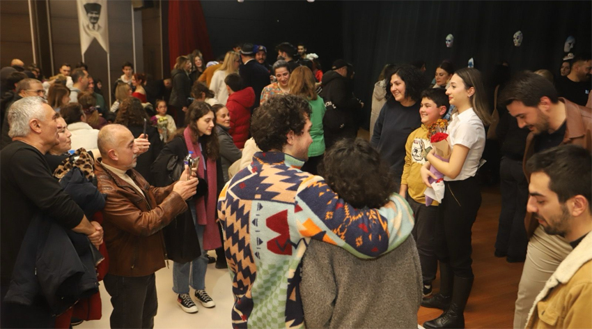 Kartal’da Hafta sonu tiyatro rüzgarı esti