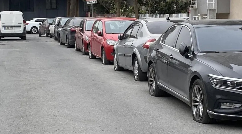 Küçükçekmece'de 19 aracın lastiğini patlattılar