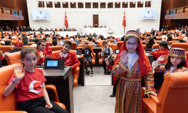 Meclis'te söz çocukların!