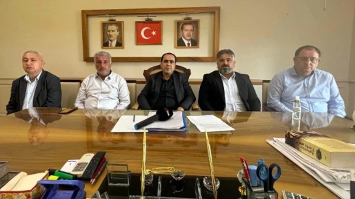 DEM Parti'de istifa depremi!
