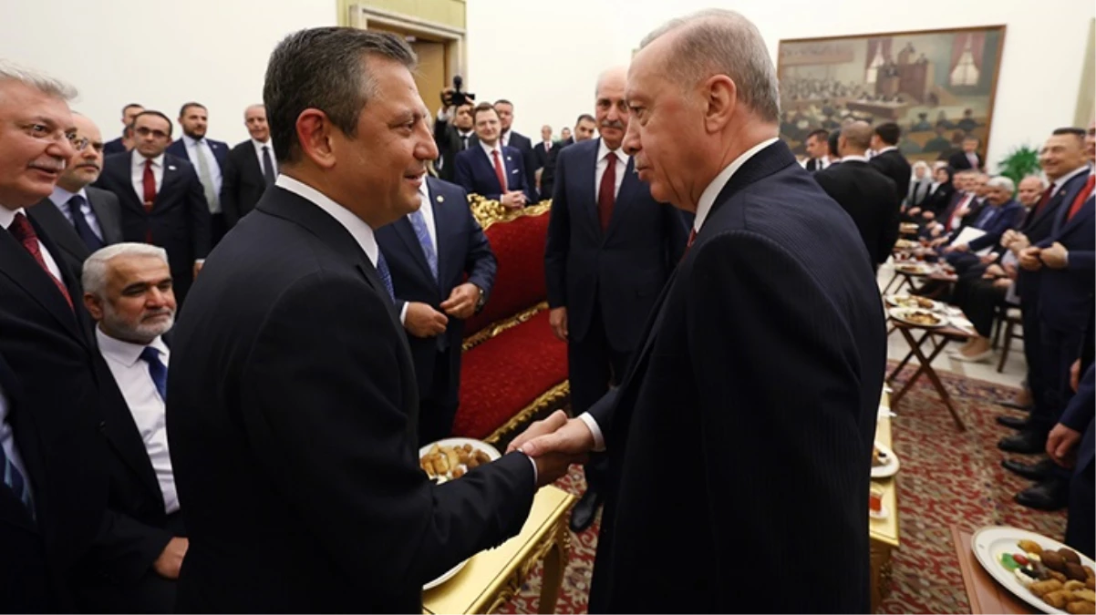 Cumhurbaşkanı Erdoğan, CHP lideri Özel ile TBMM'de görüştü