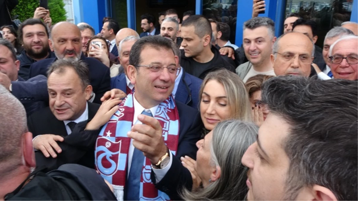Ekrem İmamoğlu'na Trabzon'da davullu zurnalı karşılama