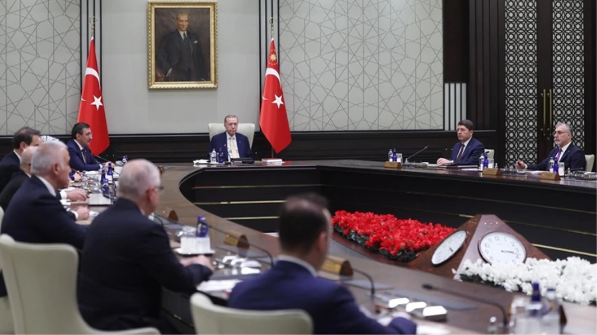 Gözler seçim sonrası ilk kabine toplantısında!