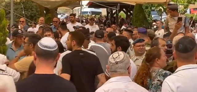 İsrail'de Anma Günü etkinliklerinde Netanyahu ve bakanlara soğuk duş!