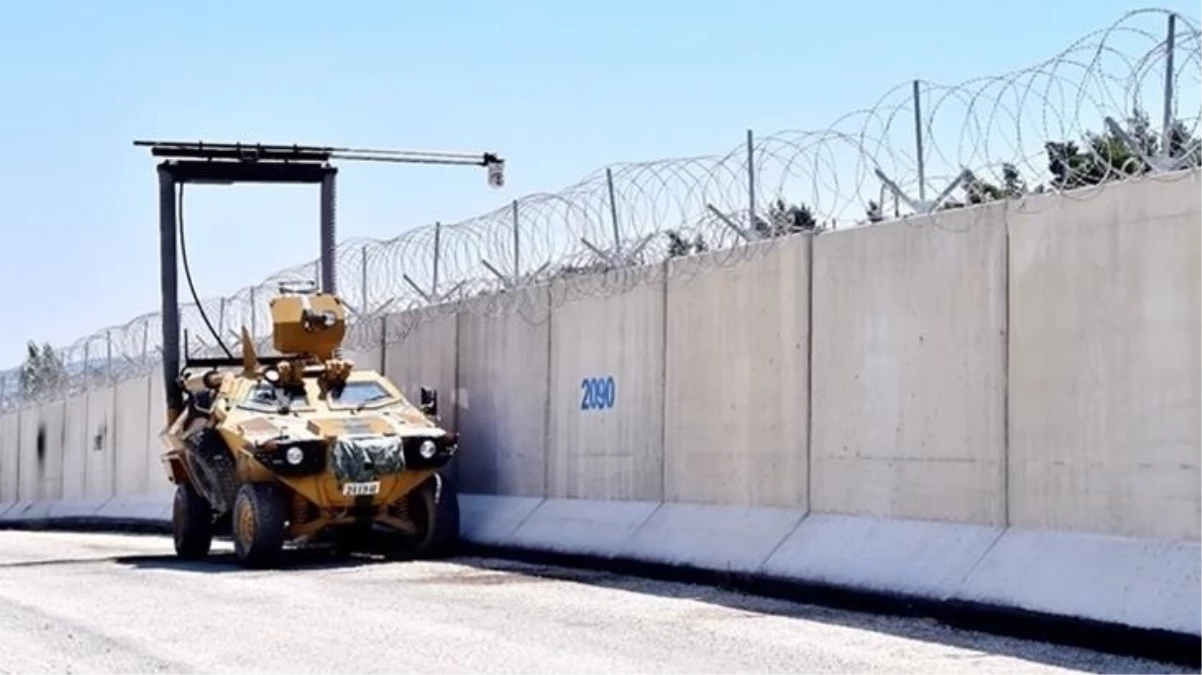 Sınırda makam aracıyla insan kaçakçılığı!