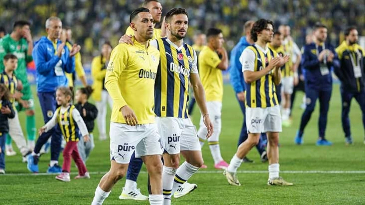 Fenerbahçe'den Galatasaray'ın şampiyonluğu sonrası ilk paylaşım