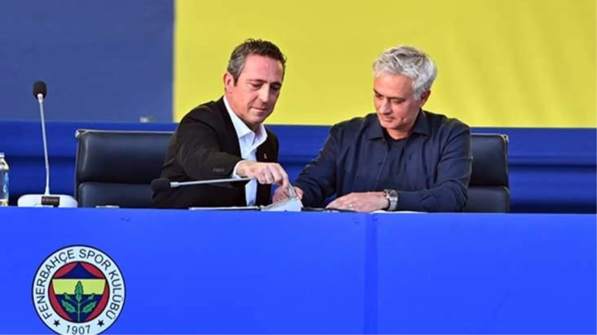 Kadıköy'de tarihi imza! Mourinho resmen Fenerbahçe'de