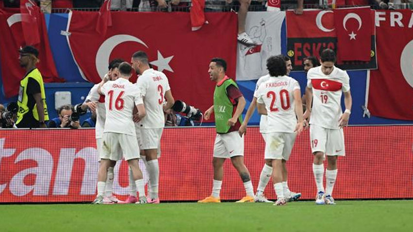 Türkiye-Avusturya maçında hangi oyuncular cezalı?