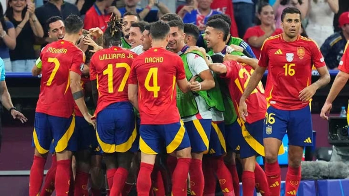 Fransa'yı mağlup eden İspanya, EURO 2024'te finale çıktı