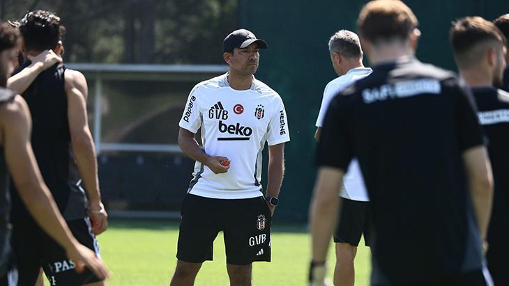 Beşiktaş'ta 9 ismin bileti kesildi!