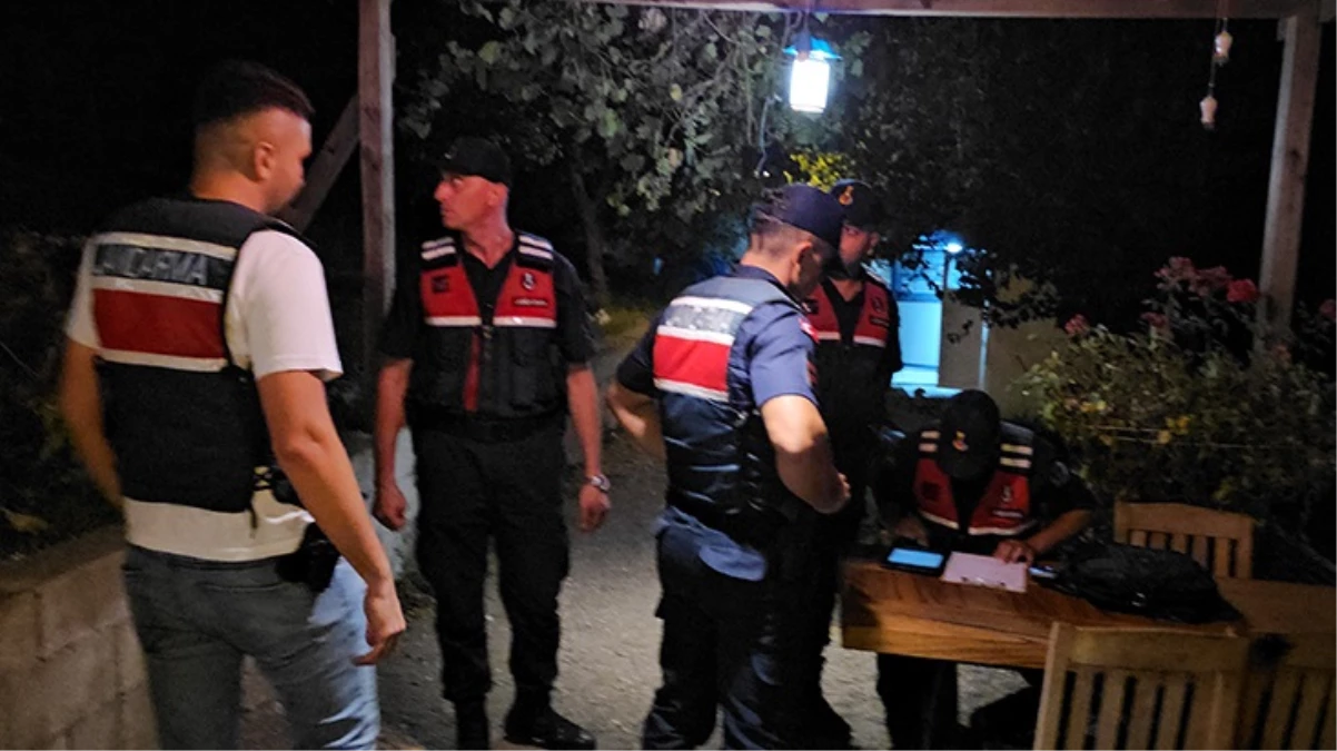 Kastamonu'da tekne battı: 3 kişi kayboldu