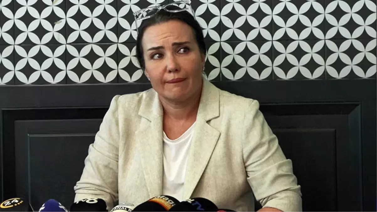 Reha Muhtar'ın oğlu annesi Deniz Uğur'u yalanladı