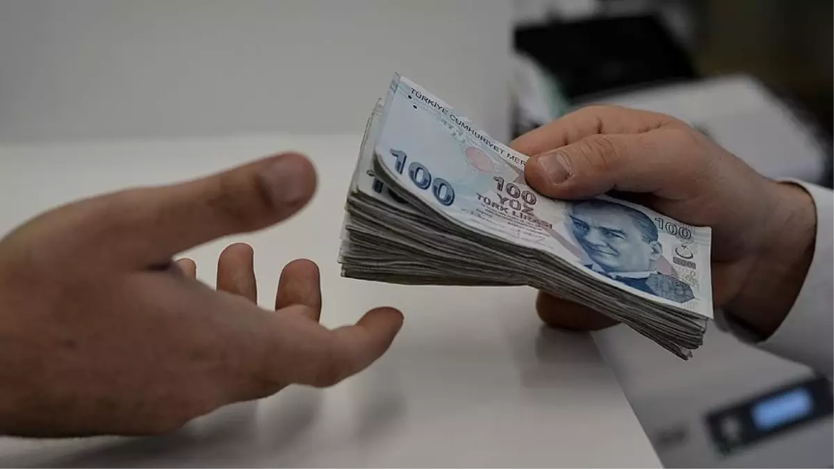 Emekliye 5 bin TL seyyanen zam iddiası