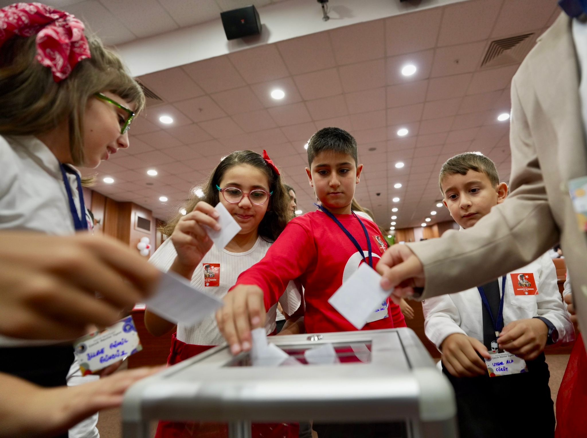 Kartal Belediyesi Çocuk Meclisi Cumhuriyet’in 101. Yıl dönümünde toplandı