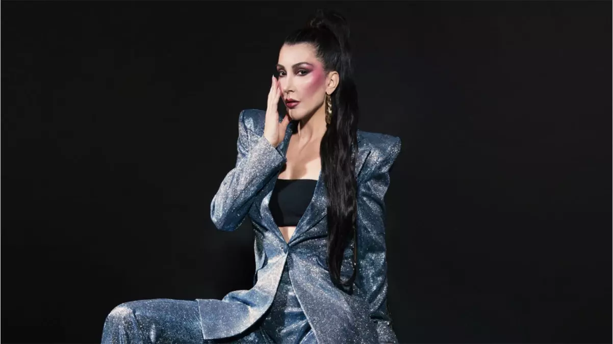 Hande Yener'den yalaka eleştirilerine sert yanıt