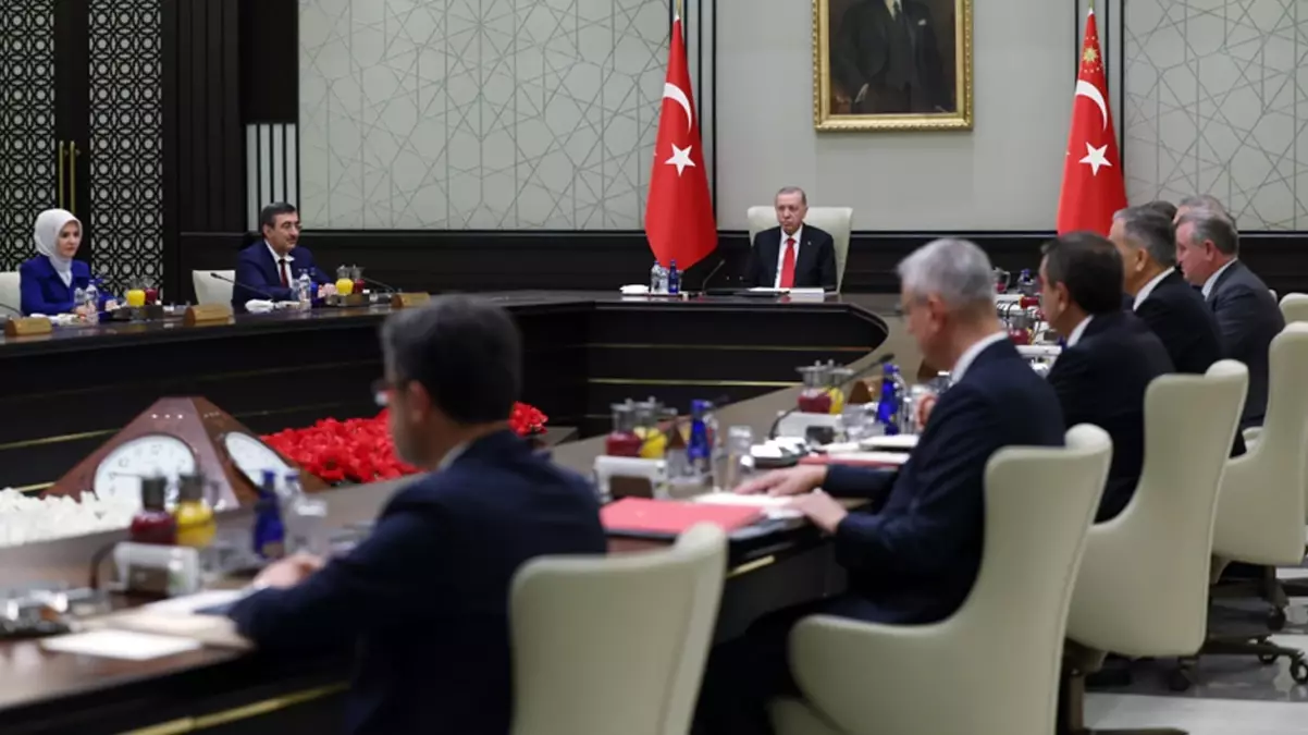 Kabine kritik başlıklarla toplanıyor!