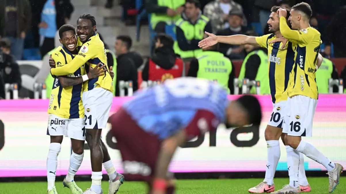Fenerbahçe, Trabzonspor'u deplasmanda  yendi