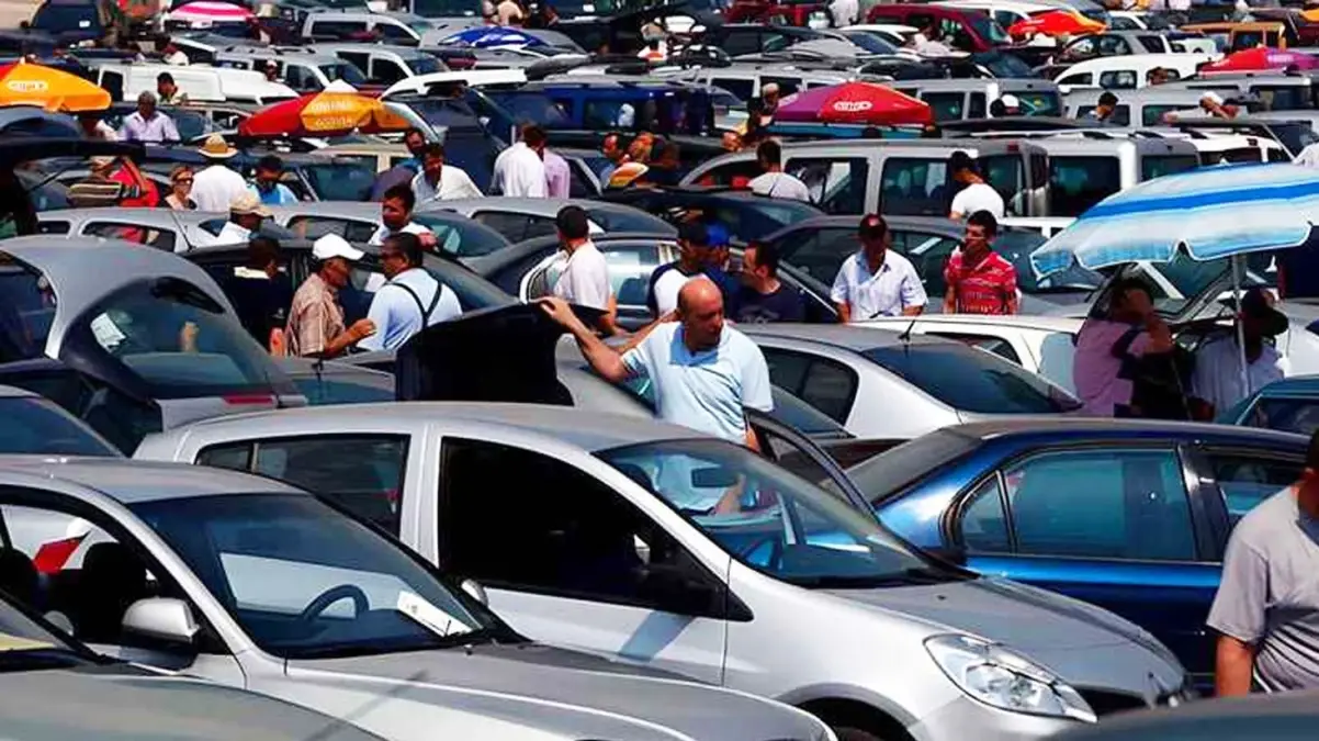 İkinci el oto piyasası oldukça hareketli