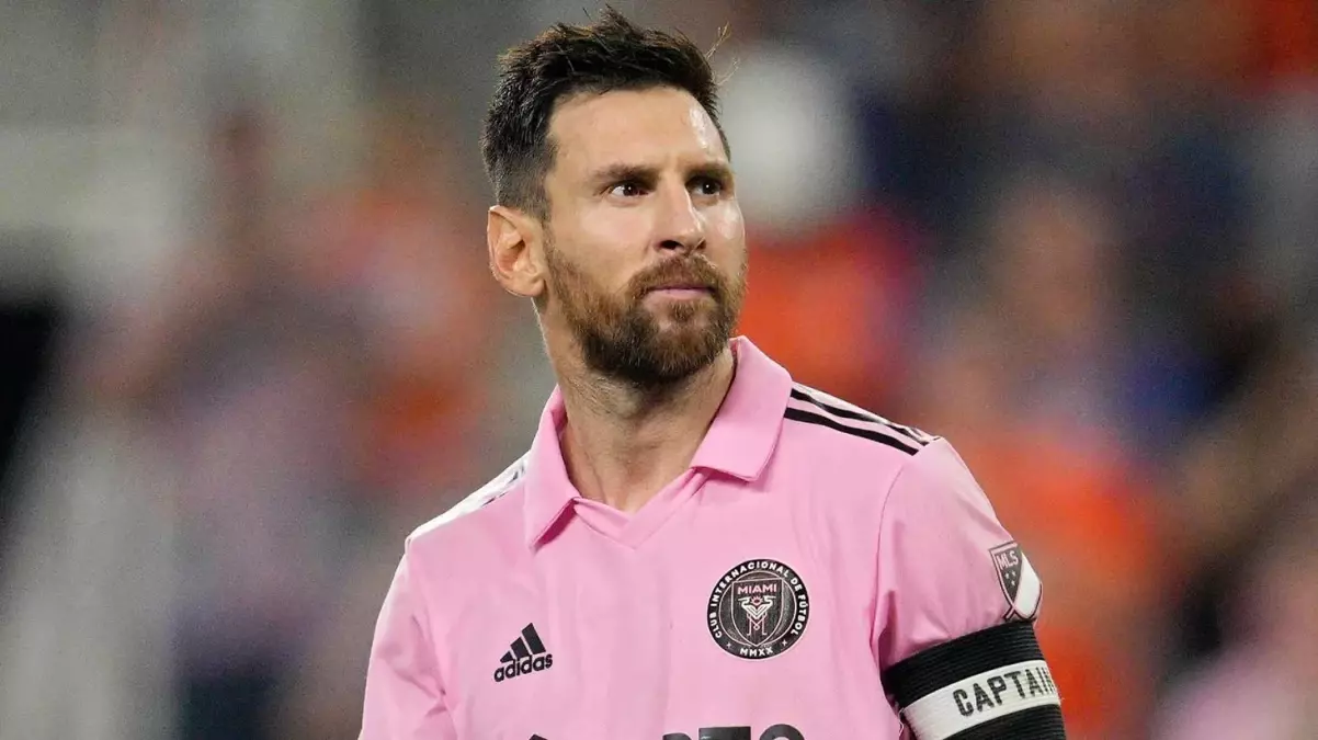 Messi'nin eski takım arkadaşı yeni hocası oldu