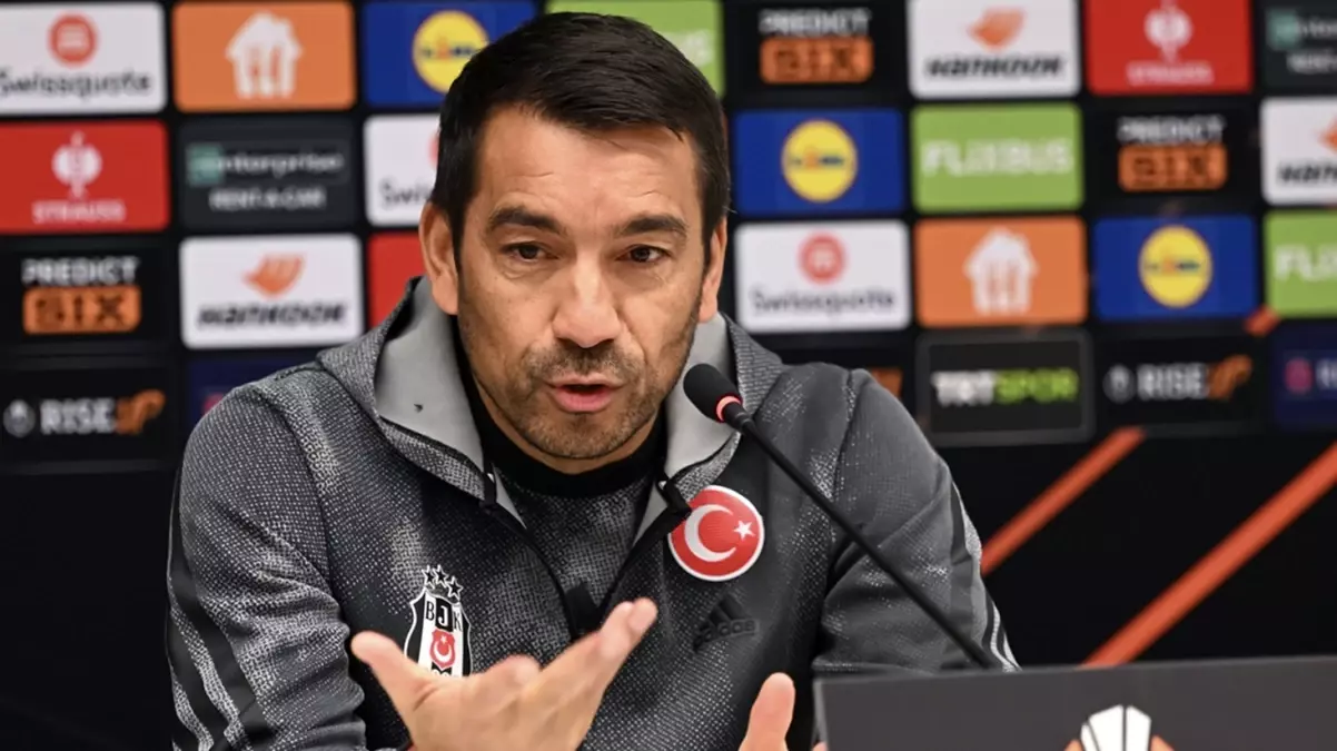 Beşiktaş'ta van Bronckhorst dönemi sona erdi