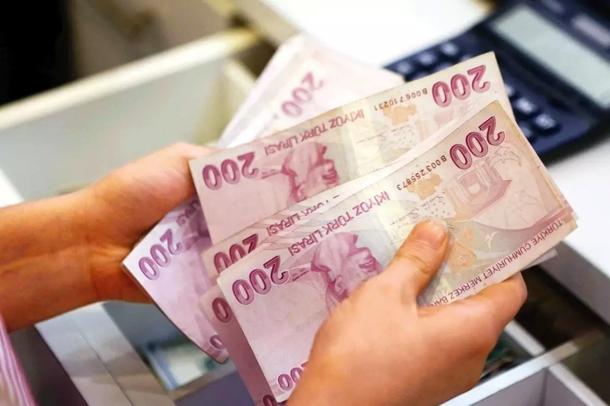 Memur ve emeklilerin zam oranı belli oldu