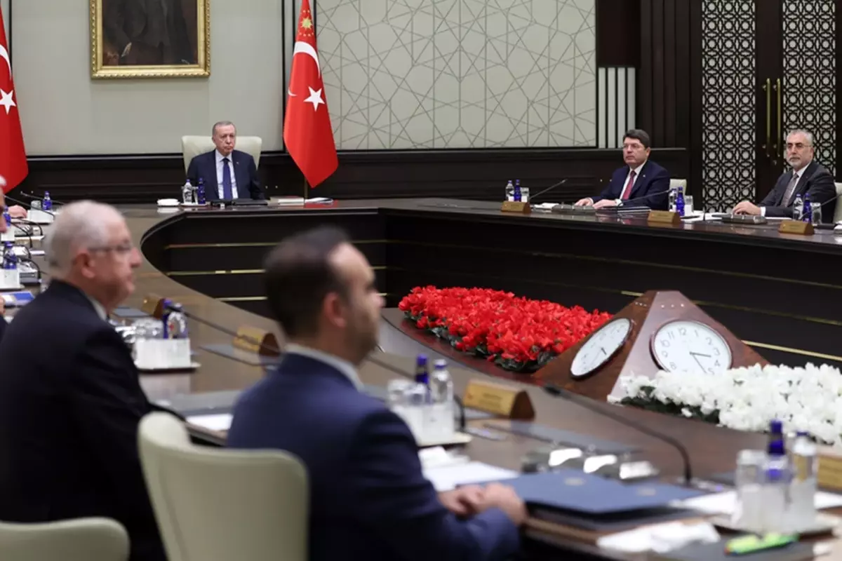 Milyonlarca emeklinin gözü Kabine'de