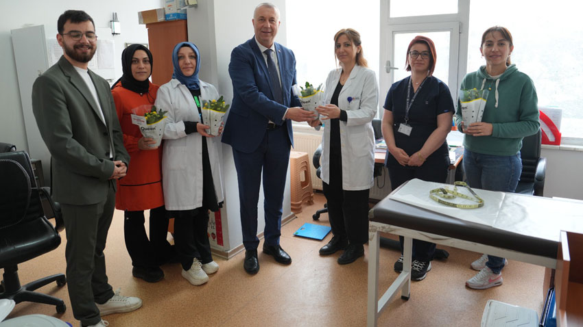 Kartal Belediyesi'nden anlamlı 14 Mart Tıp Bayramı kutlaması