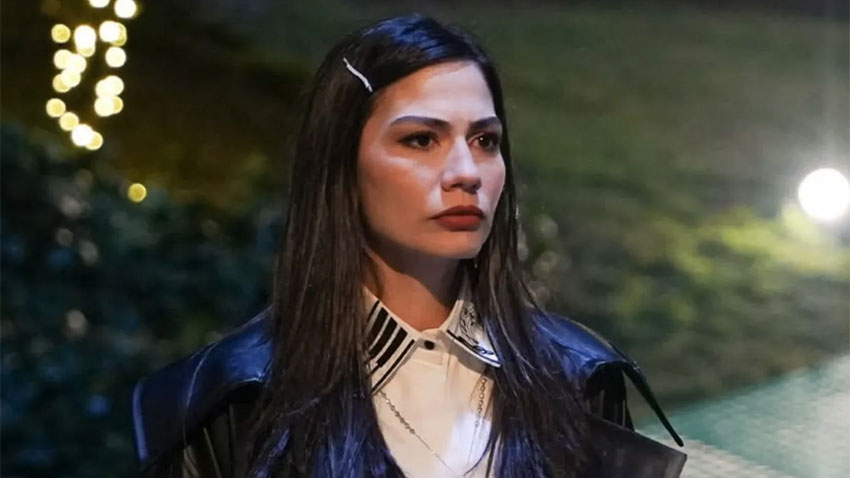 Demet Özdemir Eşref Rüya'nın ilk bölümüne damga vurdu