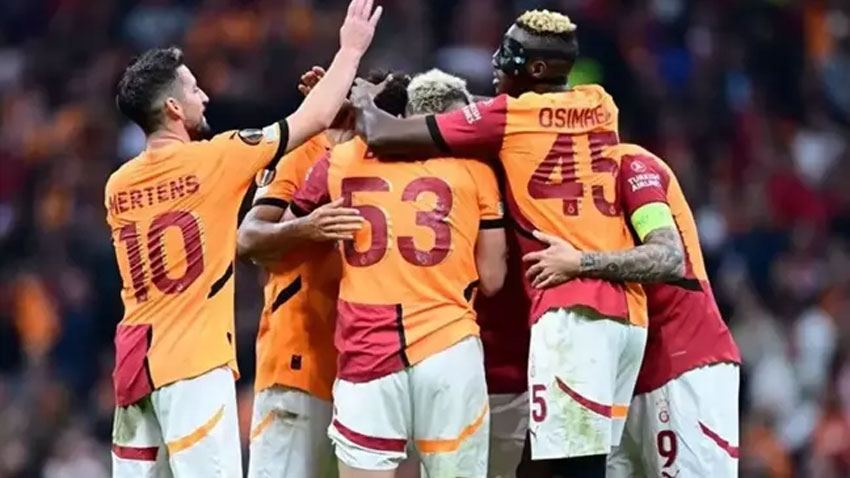 Galatasaray'da iki futbolcunun bileti kesildi!