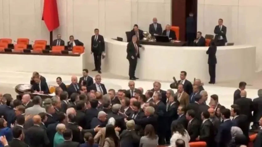 AK Parti ve CHP arasında büyük gerginlik