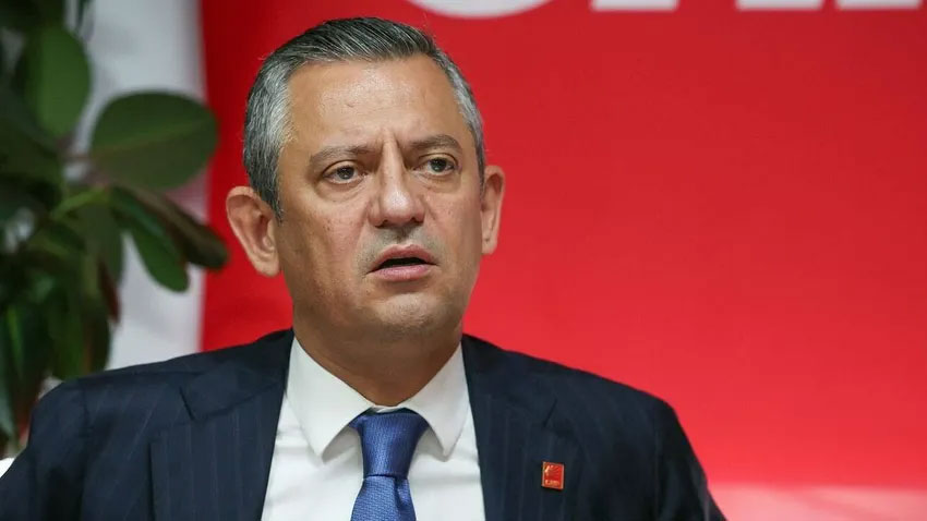 CHP'de Özgür Özel ekibi istifa ediyor