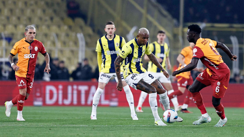 Galatasaray Fenerbahçe'yi mağlup etti