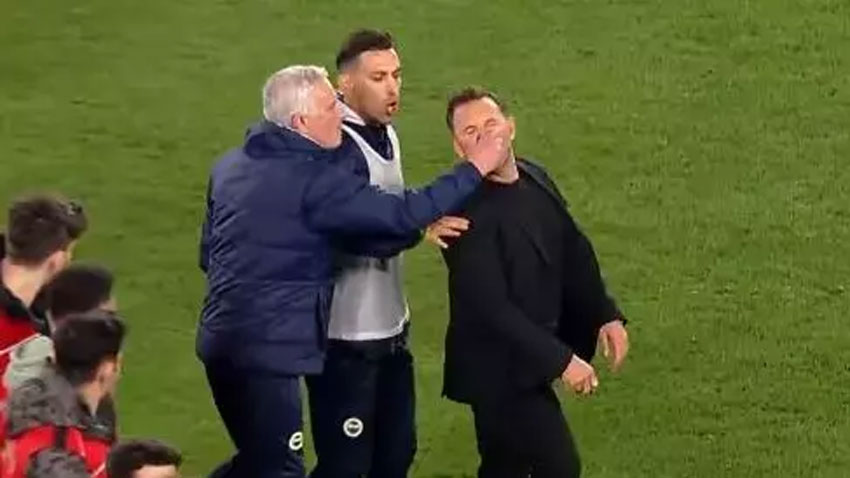 Jose Mourinho, Okan Buruk'un burnunu sıktı!