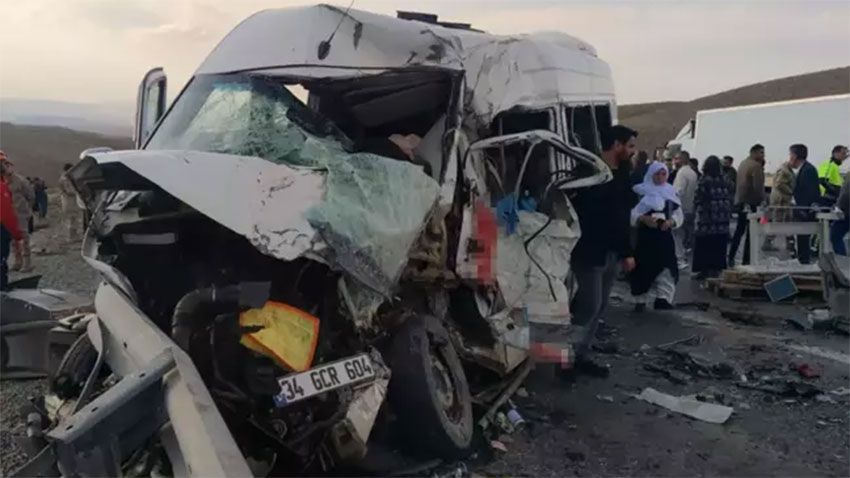 Van'da katliam gibi kaza: 6 ölü
