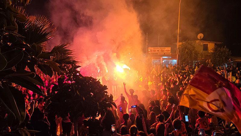 Galatasaray'ın şampiyonluğu tüm yurtta coşkuyla kutlandı