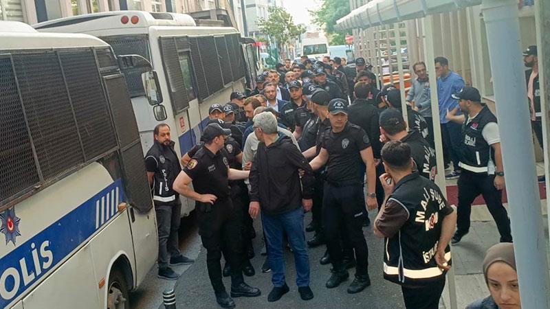 5'i belediye başkanı 22 kişi tutuklandı