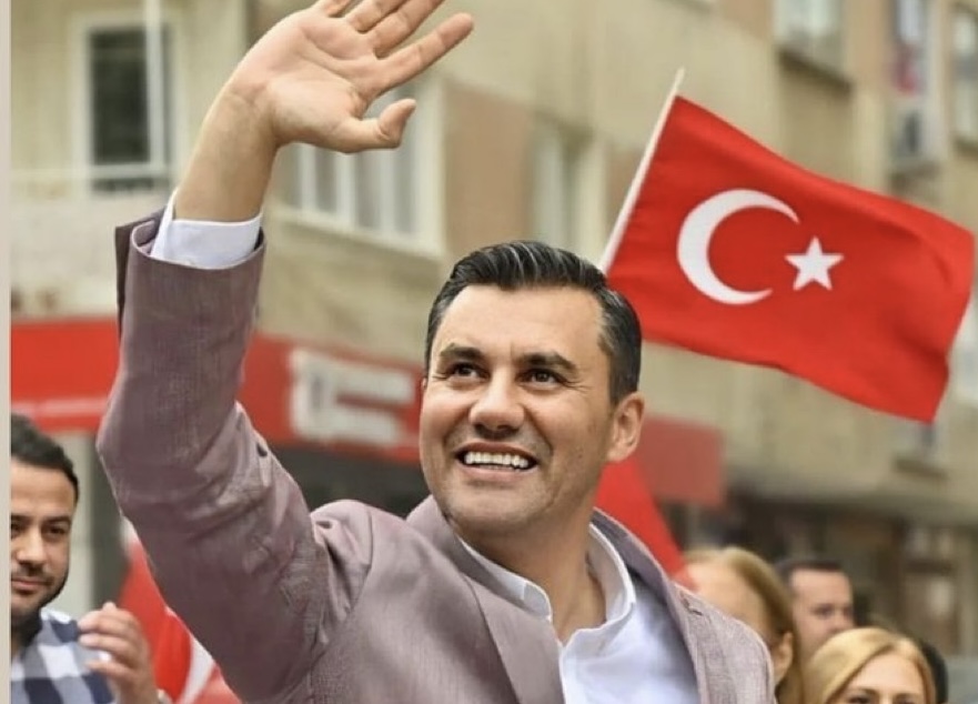 Ferdi Zeyrek hayatını kaybetti