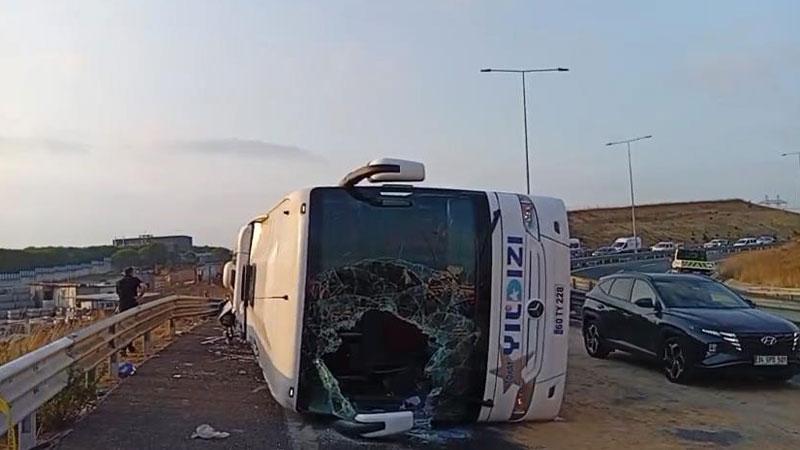 İstanbul'da Yolcu Otobüsü Devrildi: 3 Ölü