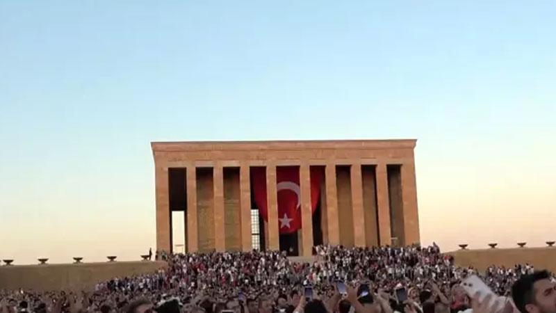 Siyasilerden '10 Kasım' mesajları