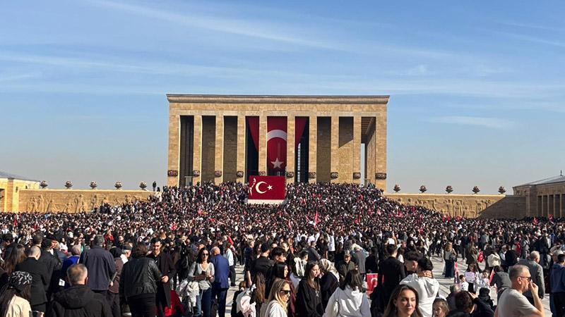 10 Kasım'da Anıtkabir'de ziyaretçi rekoru kırıldı